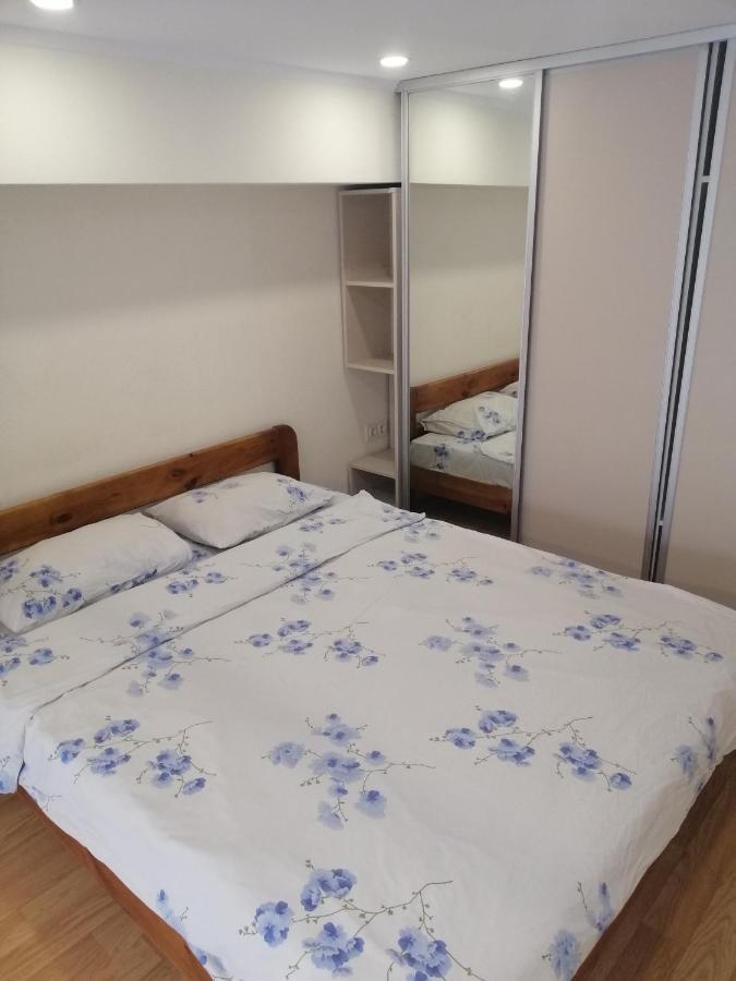 Ferienwohnung Cozy Smarthouse Kiew Exterior foto